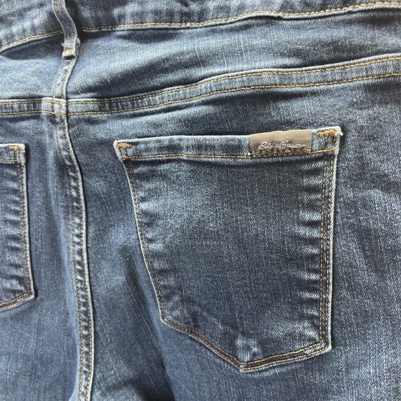 Eddie Bauer Slightly Curvy Straight Leg Jeans Womens 10 Blue Denim Stretch 2243 - Picture 11 of 12